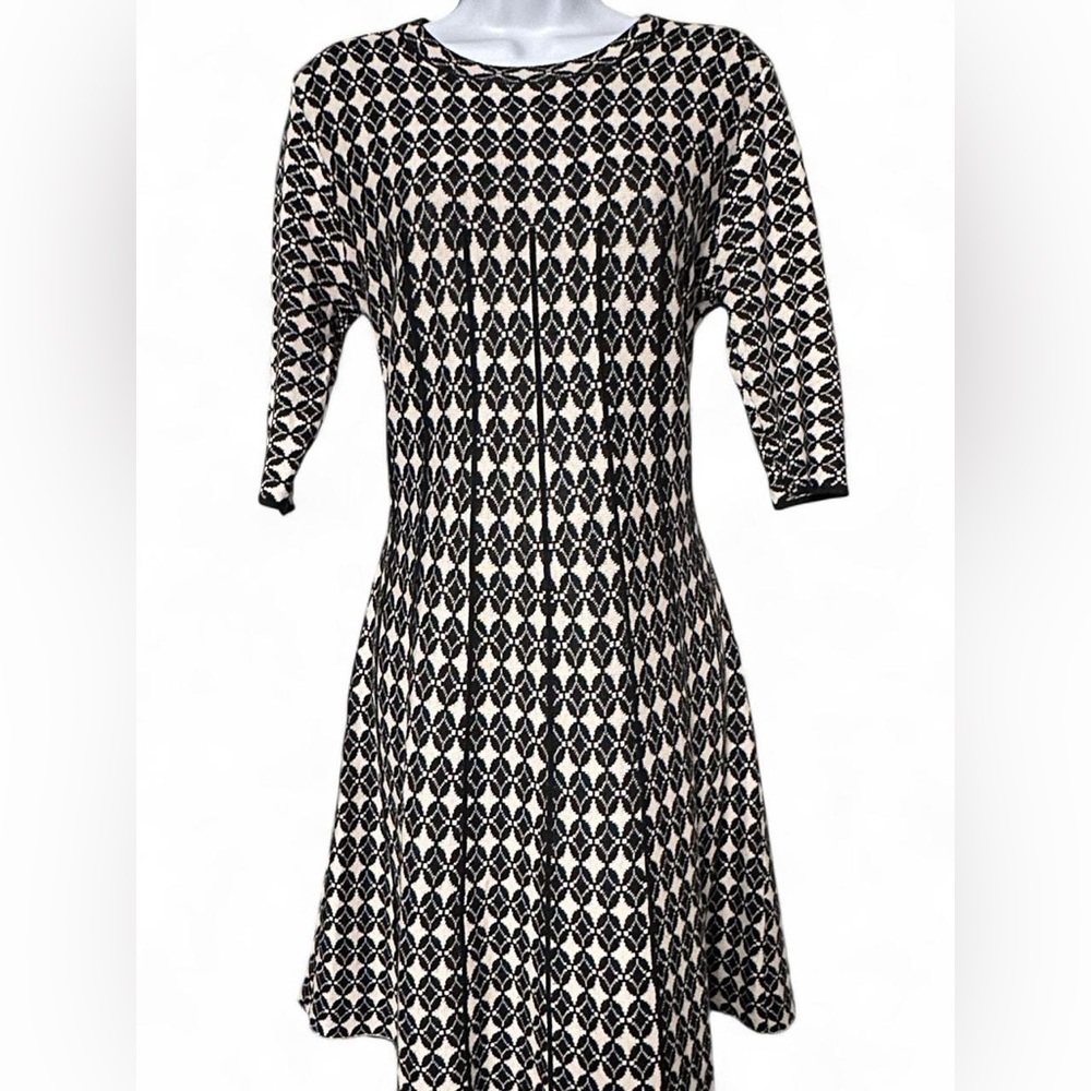 Elodie Black and White Geometric Midi Dress